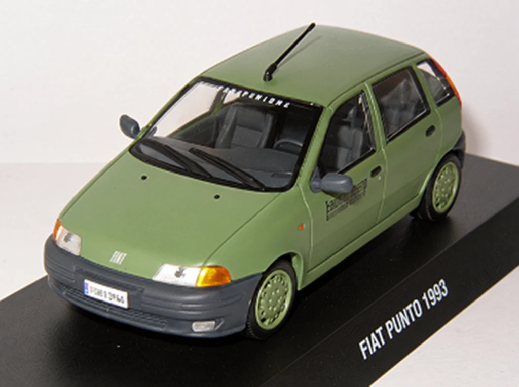 1997 Fiat Punto Carabinieri Folgore diecast model