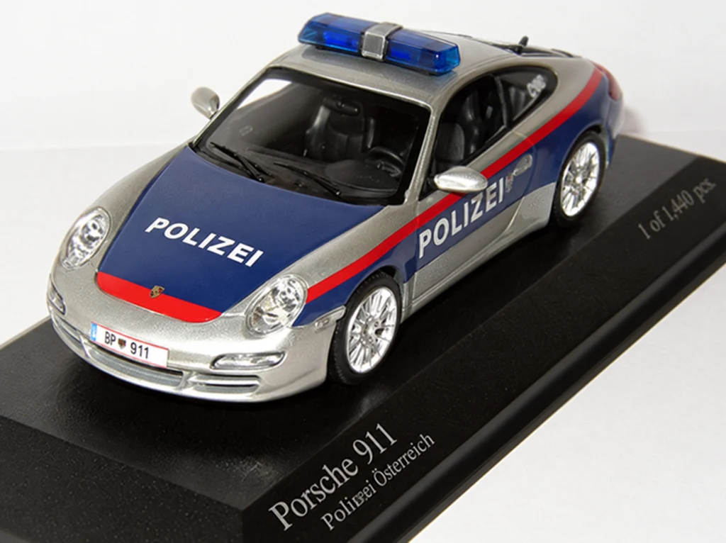 Porsche 996 Bundespolizei diecast model