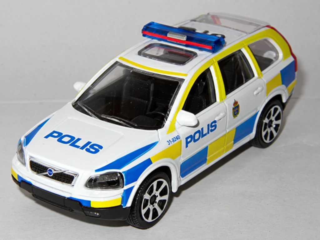 Volvo XC90 Swedish POLIS diecast model